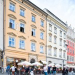 Widok na restauracje number 7 z rynku głównego w Krakowie.