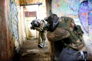 Impreza integracyjna w Krakowie. Co można zorganizować na imprezie integracyjnej jak nie paintball.