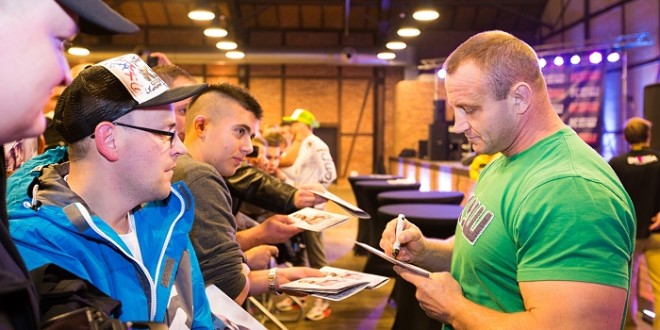 Fotorelacja z Gali KSW w Starej Zajezdni w Krakowie.