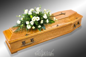 Zdjęcia reklamowe trumny.