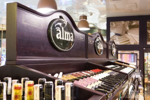 Wyposażenie sklepu. Zdjęcia reklamowe.