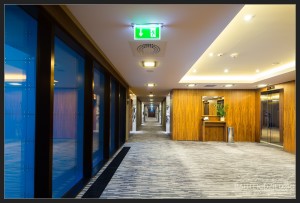 Hotel Hilton Łódz. Fotograf bartek Dziedzic. Widok piętra w hotelu.