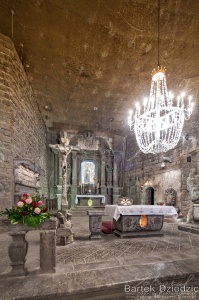 Ślub w kopalni soli w wieliczce w komorze św. Kingi
